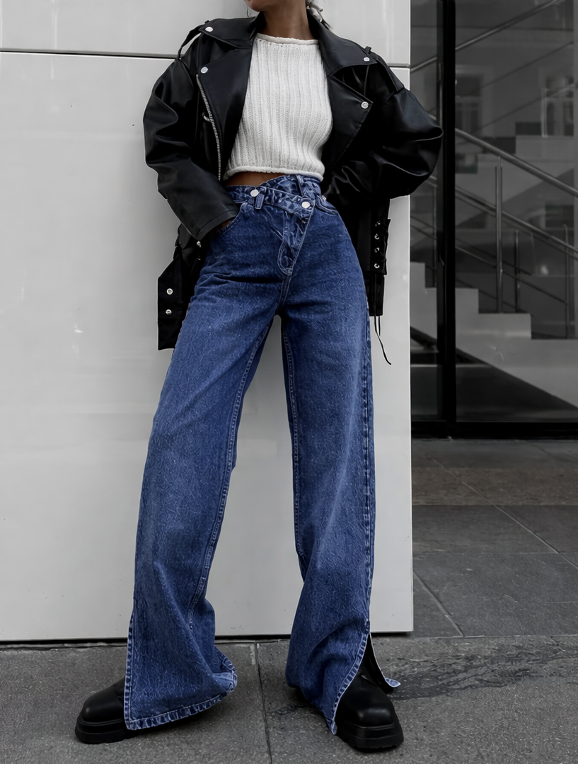 Jeans Bottone Asimmetrico