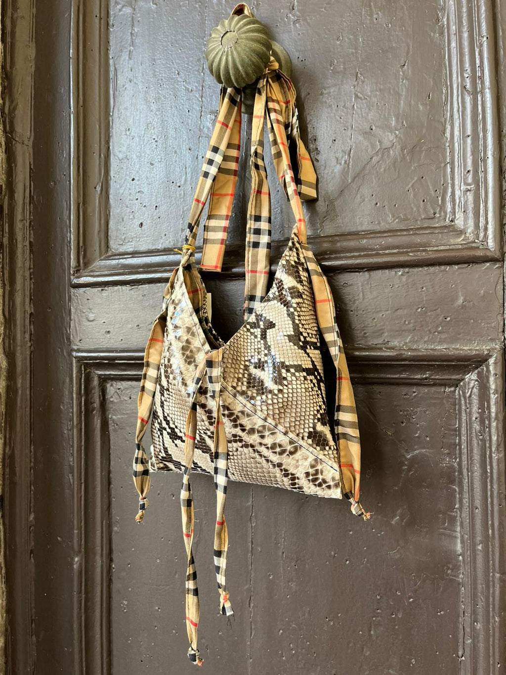 Snake c/Scottish trim - Mini