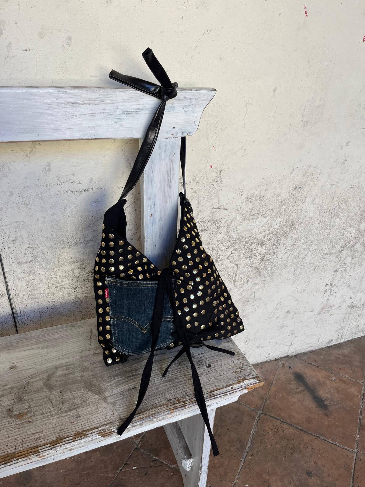 Borchie Levis Pochet