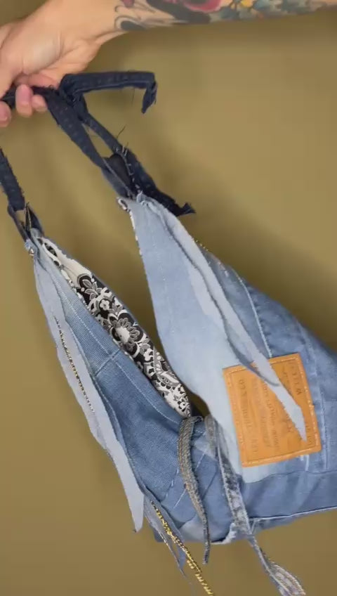 Levis 512 Chain